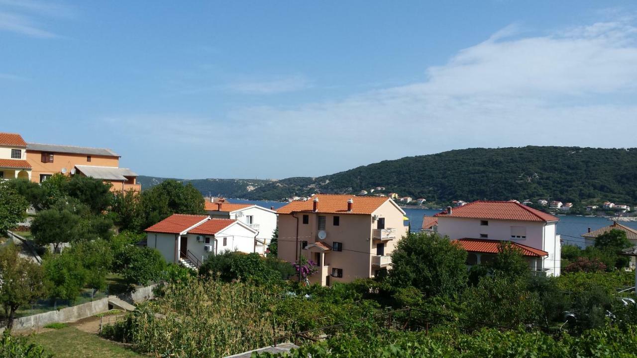 Guesthouse Familija Tariba Supetarska Draga Dış mekan fotoğraf