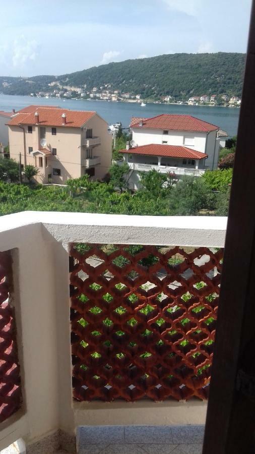 Guesthouse Familija Tariba Supetarska Draga Dış mekan fotoğraf