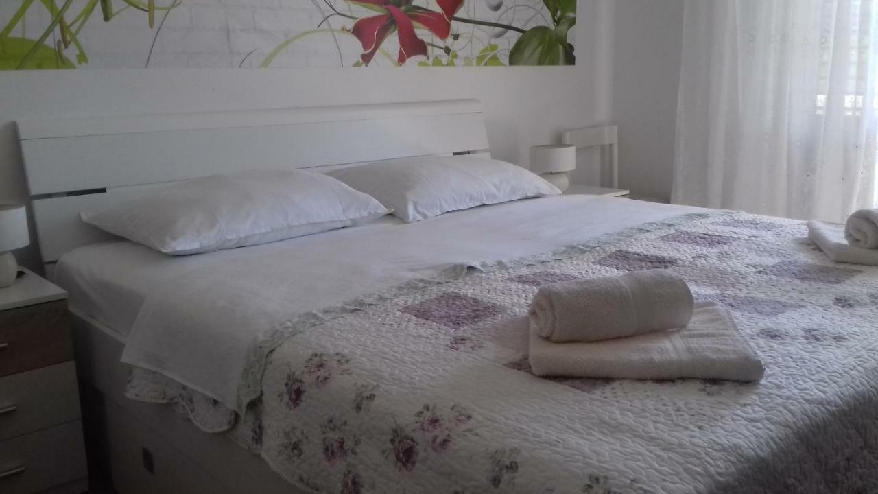 Guesthouse Familija Tariba Supetarska Draga Dış mekan fotoğraf