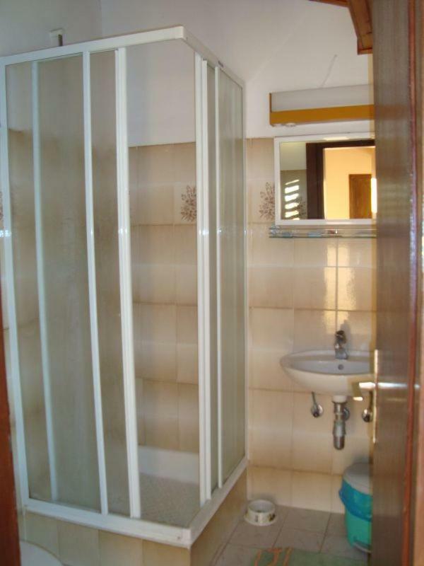 Guesthouse Familija Tariba Supetarska Draga Dış mekan fotoğraf
