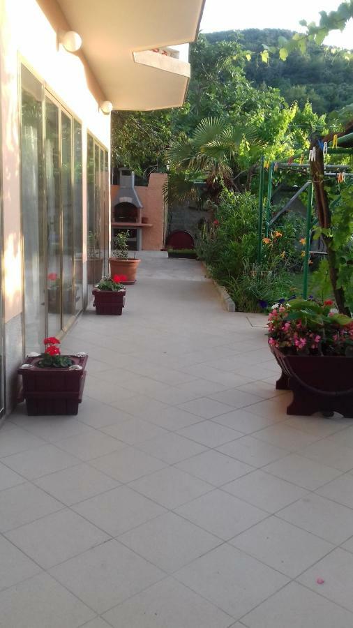 Guesthouse Familija Tariba Supetarska Draga Dış mekan fotoğraf